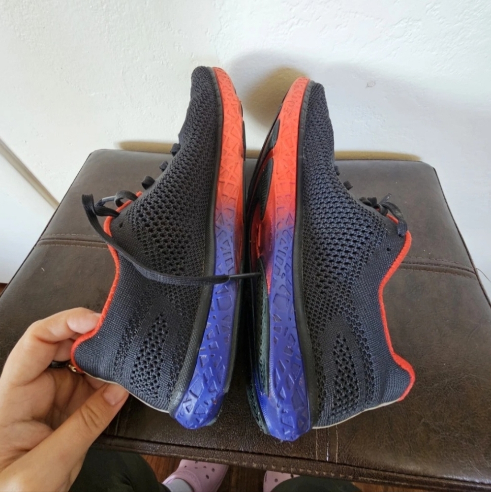 Altra Black and Red Sneakers - Picture 8 of 9